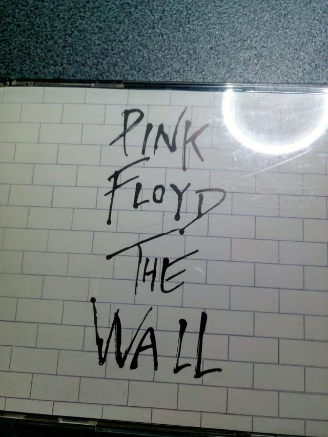 Pink Floyd – The Wall