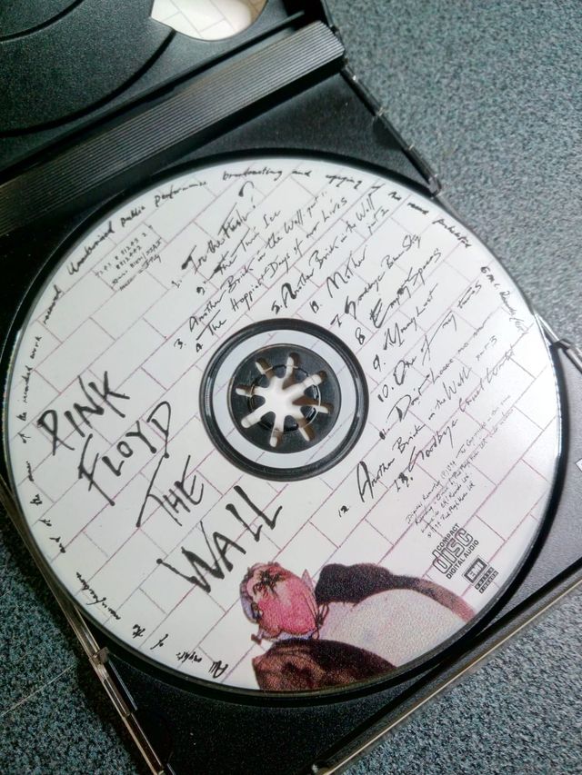 Pink Floyd – The Wall
