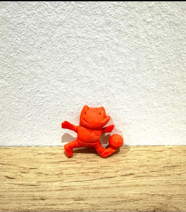 Figura in gomma Cobi