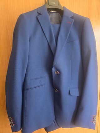 Traje botón hombre