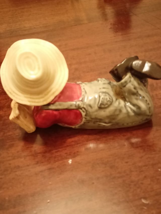 Statuina in porcellana 