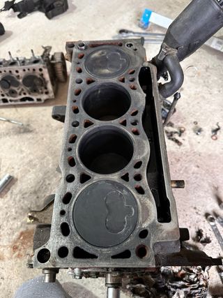 Bloque motor F8Q 776 1.9D 65cv