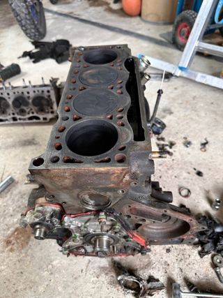 Bloque motor F8Q 776 1.9D 65cv