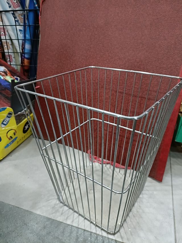 Pattumiera vintage antica 25 x 25 cm