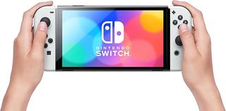 Switch Console Oled White + Mario Kart 8 Deluxe Pr