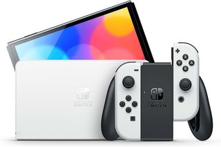 Switch Console Oled White + Mario Kart 8 Deluxe Pr