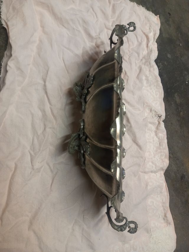 Centro tavola in peltro