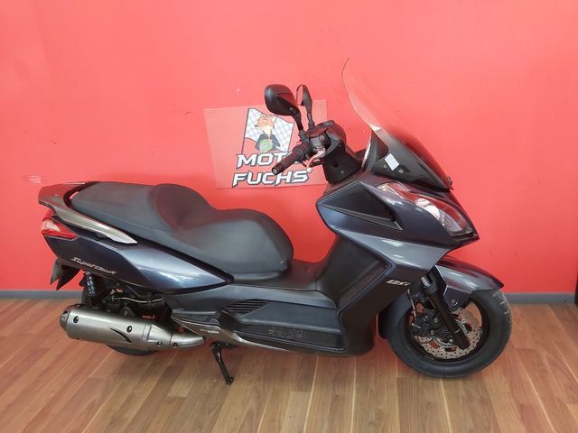 Kymco súper dink 125i