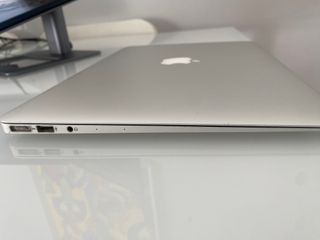 MacBook Air 13 pulgadas Julio 2013 en su caja 