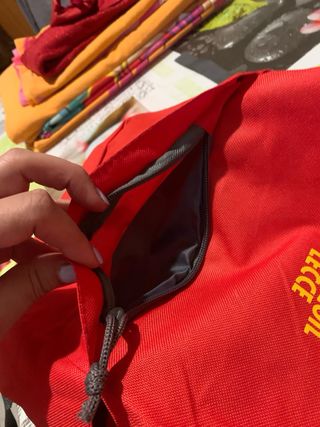 Zainetto rosso FIOM-CGIL Lecce