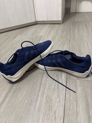 Adidas puig 42