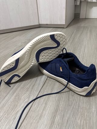 Adidas puig 42