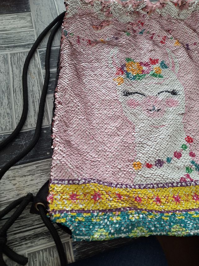 Mochila con cordón llama