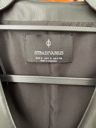 Chaleco cuero stradivarius