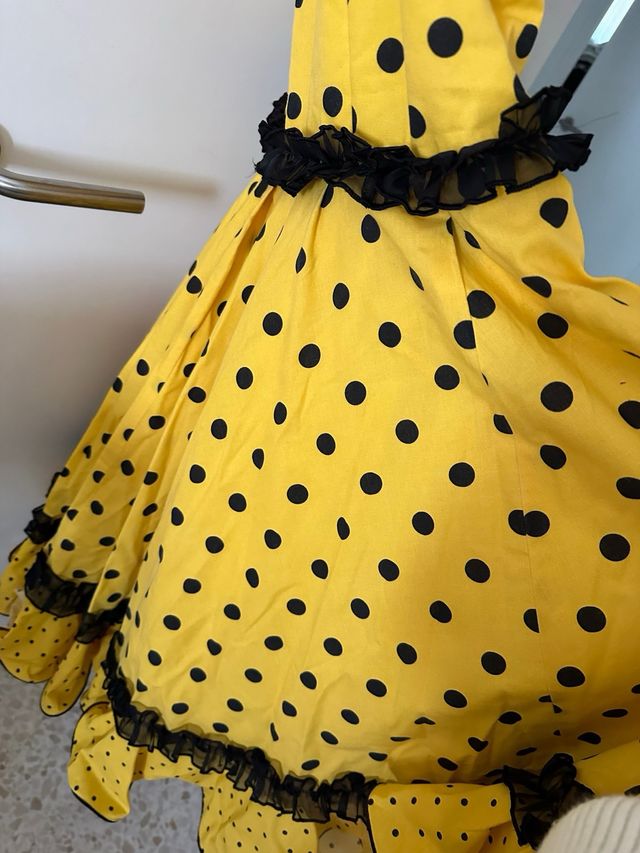 Vestido canastero amarillo y negro