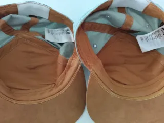 Ropa gemelos 2Gorras niño H&M talla 1-2 años