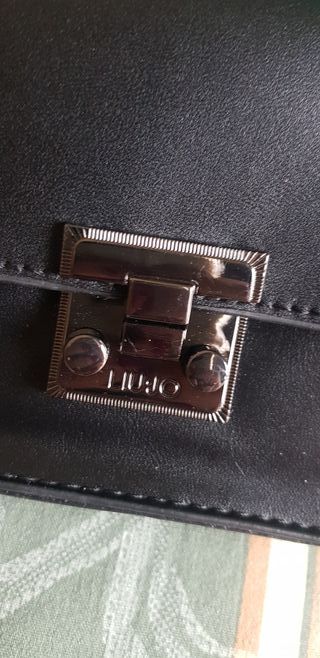 Borsa piccola nera a tracolla / vita.