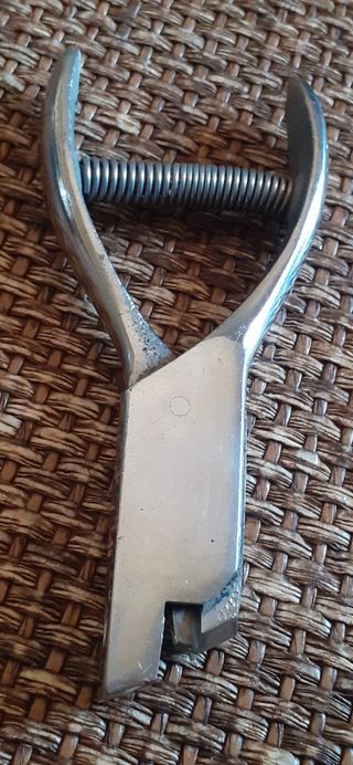 Pinza segnatacche modelli
