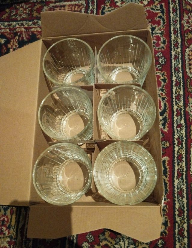 6 bicchieri in vetro