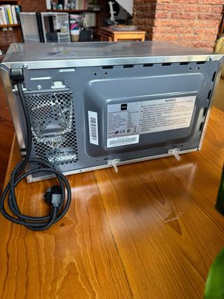Microondas con grill Teka Inox 20L