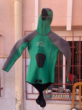 talla S 
Traje pesca submarina neopreno