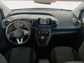 Mercedes Clase T 180 d