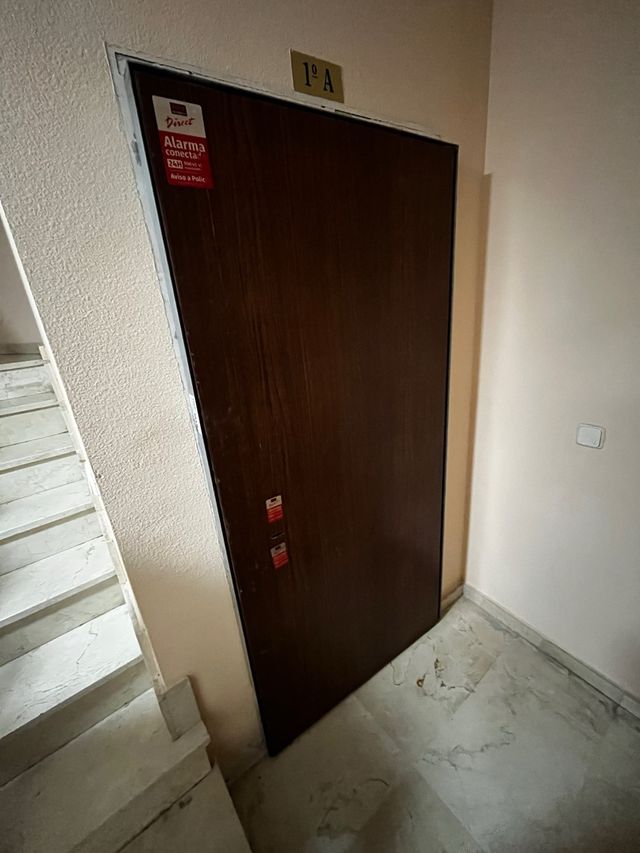 Puerta anti okupa