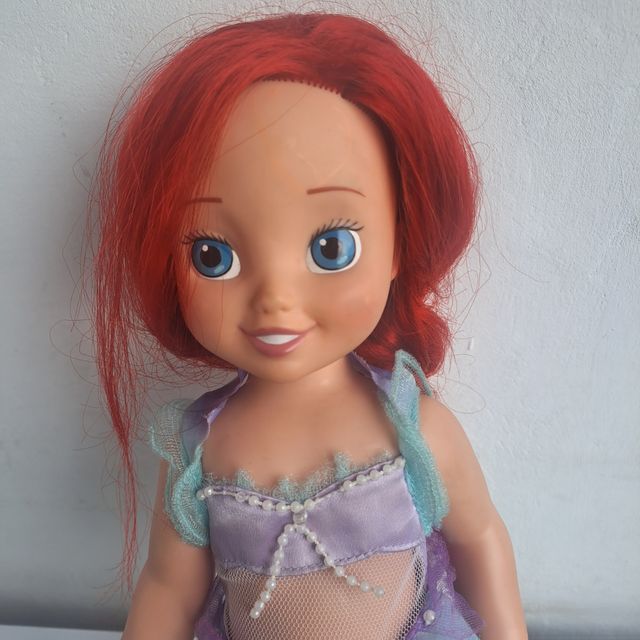 La Sirenita muñeca