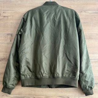 Chaqueta bomber Bershka
