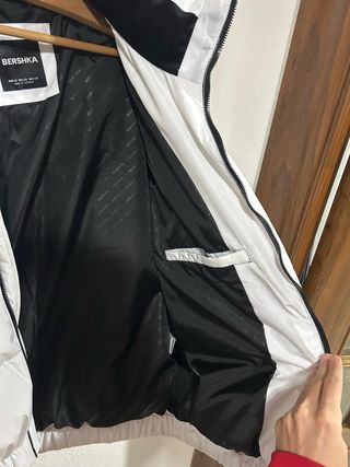 Campera Bershka pluma ningun uso 