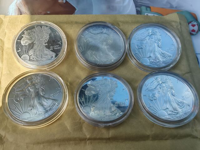 LIBERTY   04,12,12,13 y 24