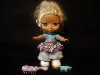 Bambola Bratz Big Babyz La Pattinatrice Vinessa Gi