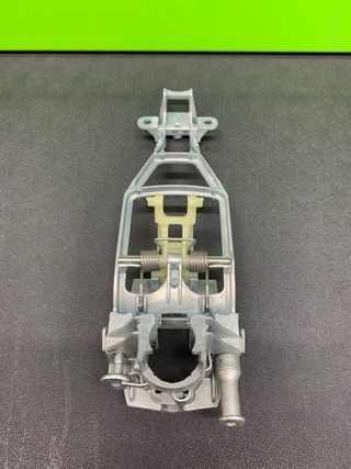 SOPORTE MANETA PUERTA DERECHA PORSCHE CAYENNE