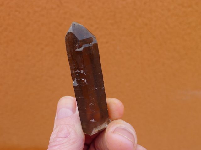 Quarzo fumé* Sils, Massabe, Spagna 7,2 x 1,8 cm