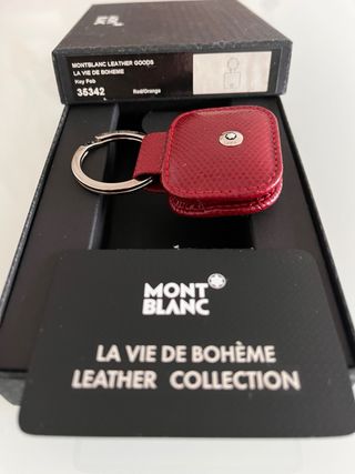 Llavero MONTBLANC. Color burdeos . Piel.