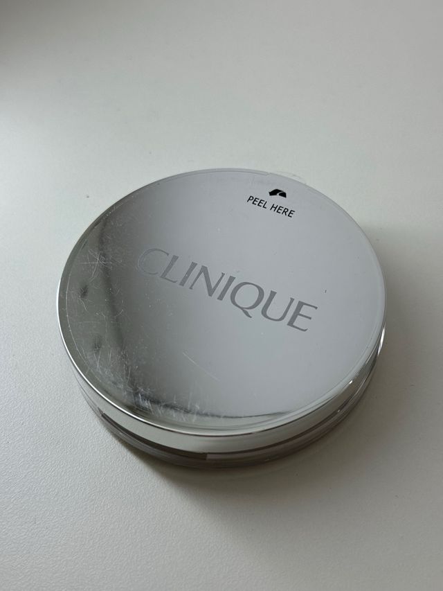 Clinique fondotinta compatto 02 stay neutral