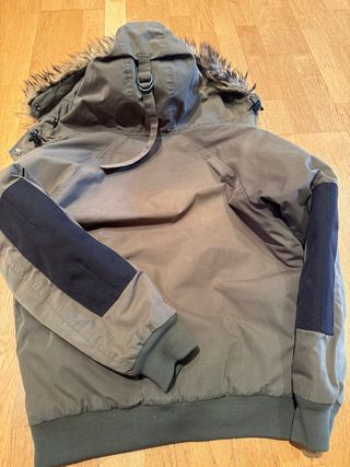 Cazadora marca carhartt