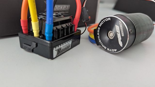 Combo Rocket 6s 150A + 2000kv NUEVO