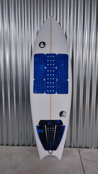 Tabla de surf twin fin Punko 28.7L