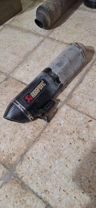 Escape akrapovic