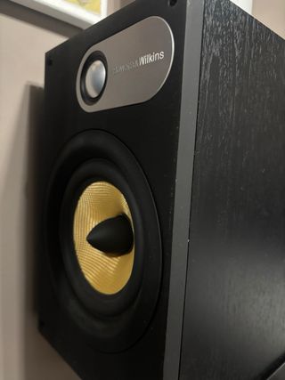 Altavoces Bowers Wilkins 686 S2