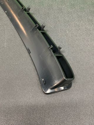EMBELLECEDOR  ALETA DERECHA PORSCHE PANAMERA
