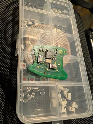 Reparación llaves y mandos de coche