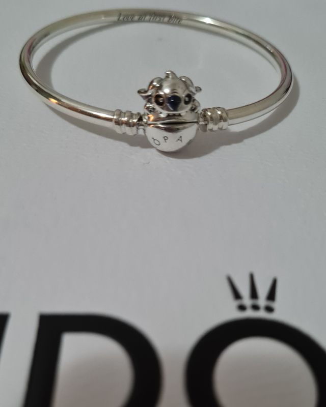 Pulsera rígida Pandora & Stich