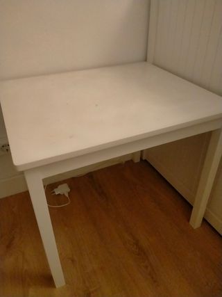 Mesa infantil con silla