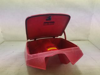 Contraescudo guantera honda scoopy 75