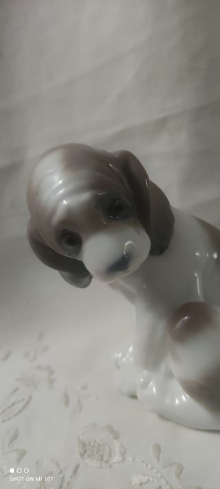 LLADRÓ figura  perrito con mariposa