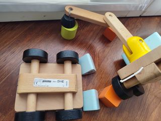 Camion gru trasporti legno magneti