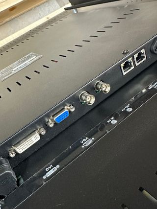 Televisor video wall 65”