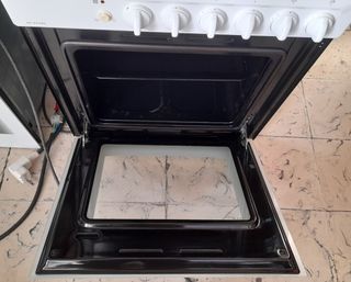 Horno y vitrocerámica marca Teka 